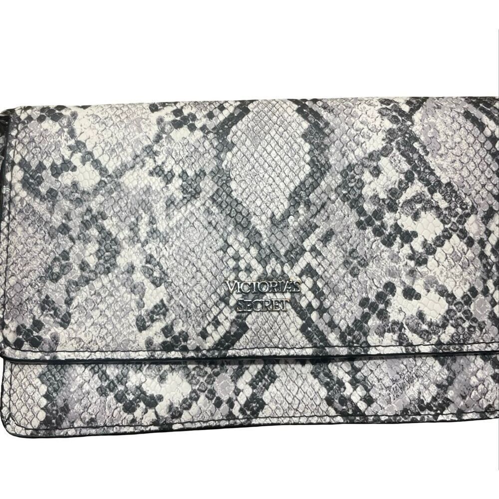 Victoria Secret Python Tech Clutch NWOT - Picture 3 of 6